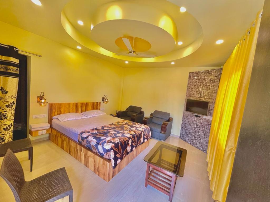 Hotel Saptarang Residency Panhala Exterior photo