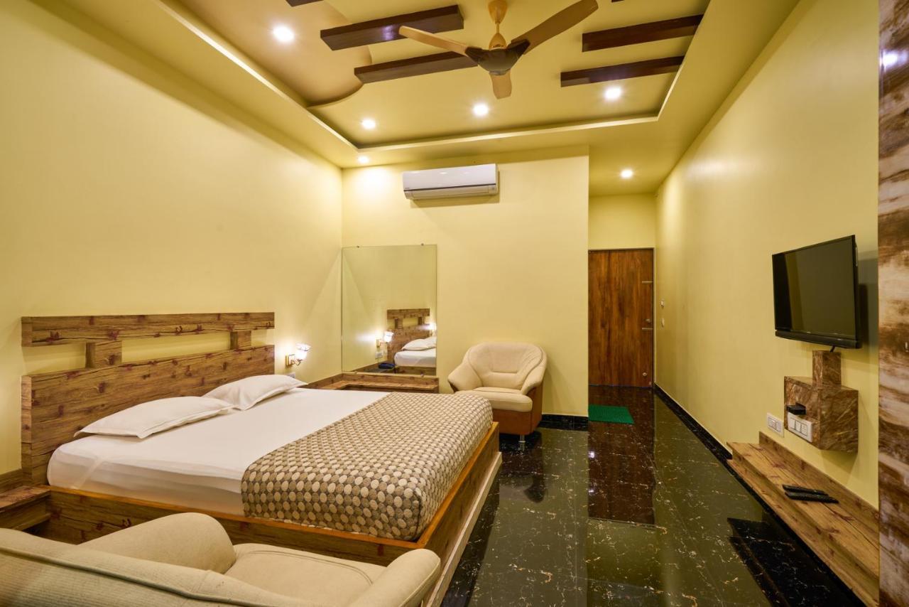 Hotel Saptarang Residency Panhala Exterior photo